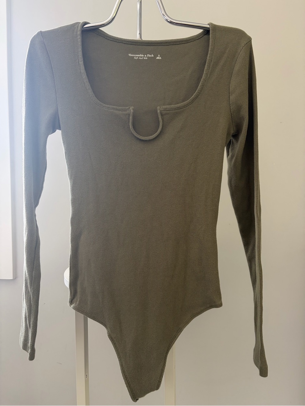 Abercrombie & Fitch Olive Green Notch Scoop Long-Sleeve Bodysuit